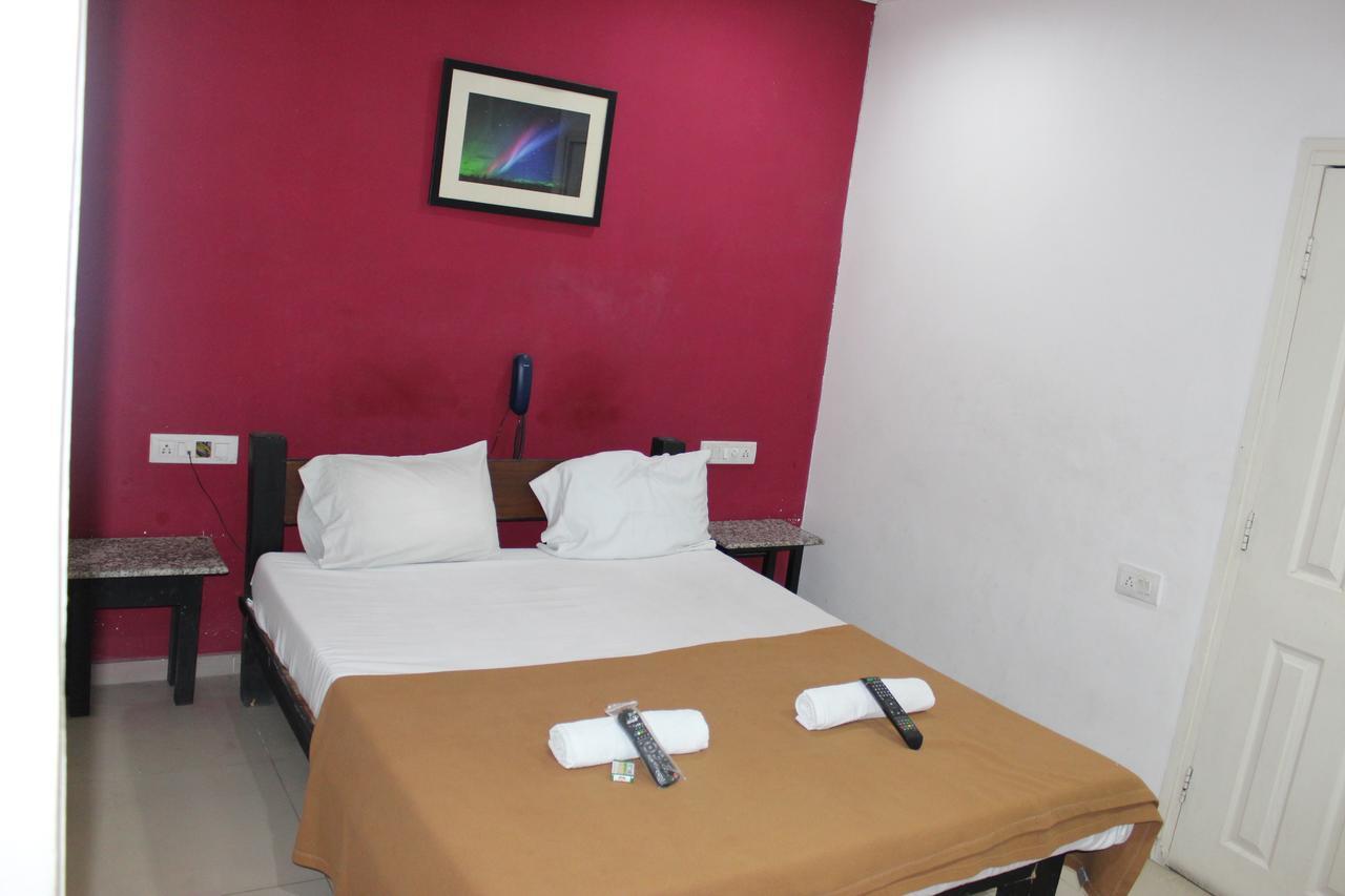 Deccan Comforts Hyderabad Esterno foto