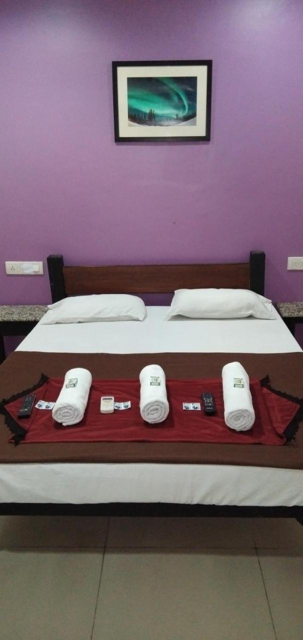 Deccan Comforts Hyderabad Esterno foto