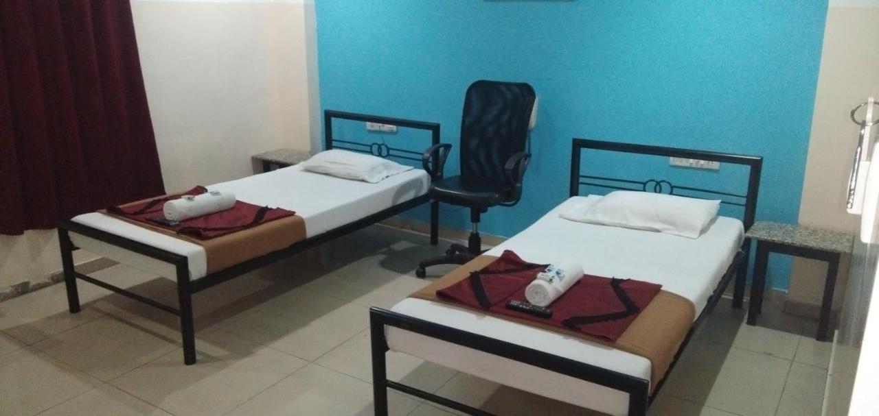 Deccan Comforts Hyderabad Esterno foto